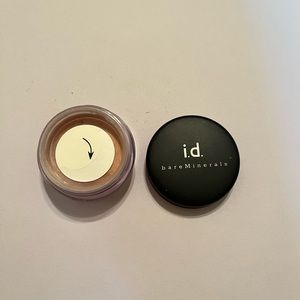 NWOT BareMinerals All Over Face Color: Clear Radiance